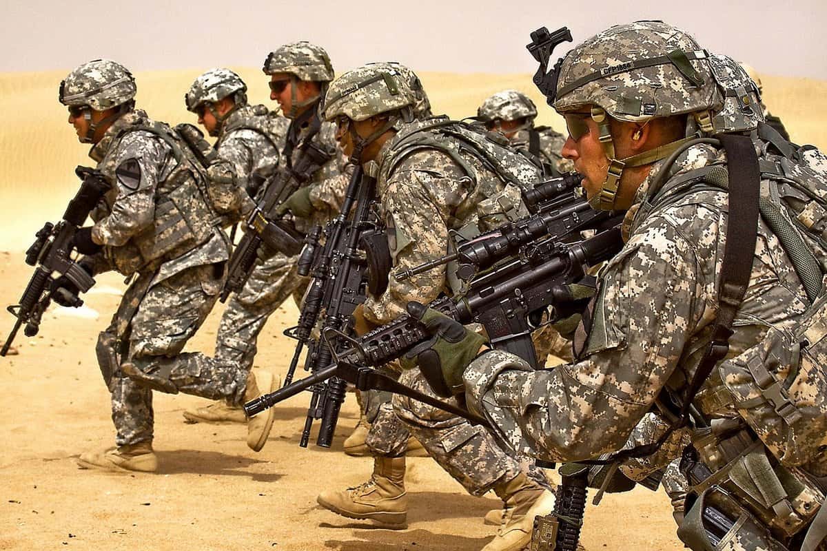 تعبير عن حب الوطن والدفاع عنه والتضحيه من اجله