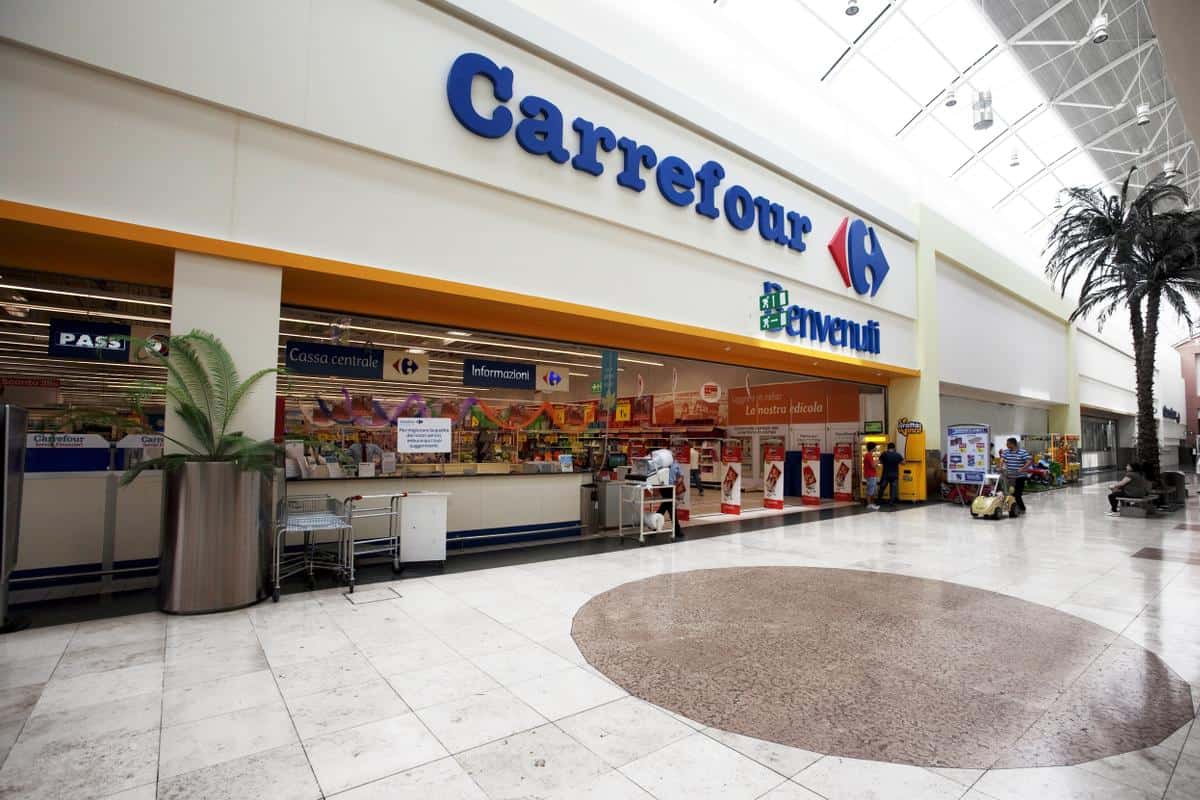 كم عدد فروع كارفور السعودية