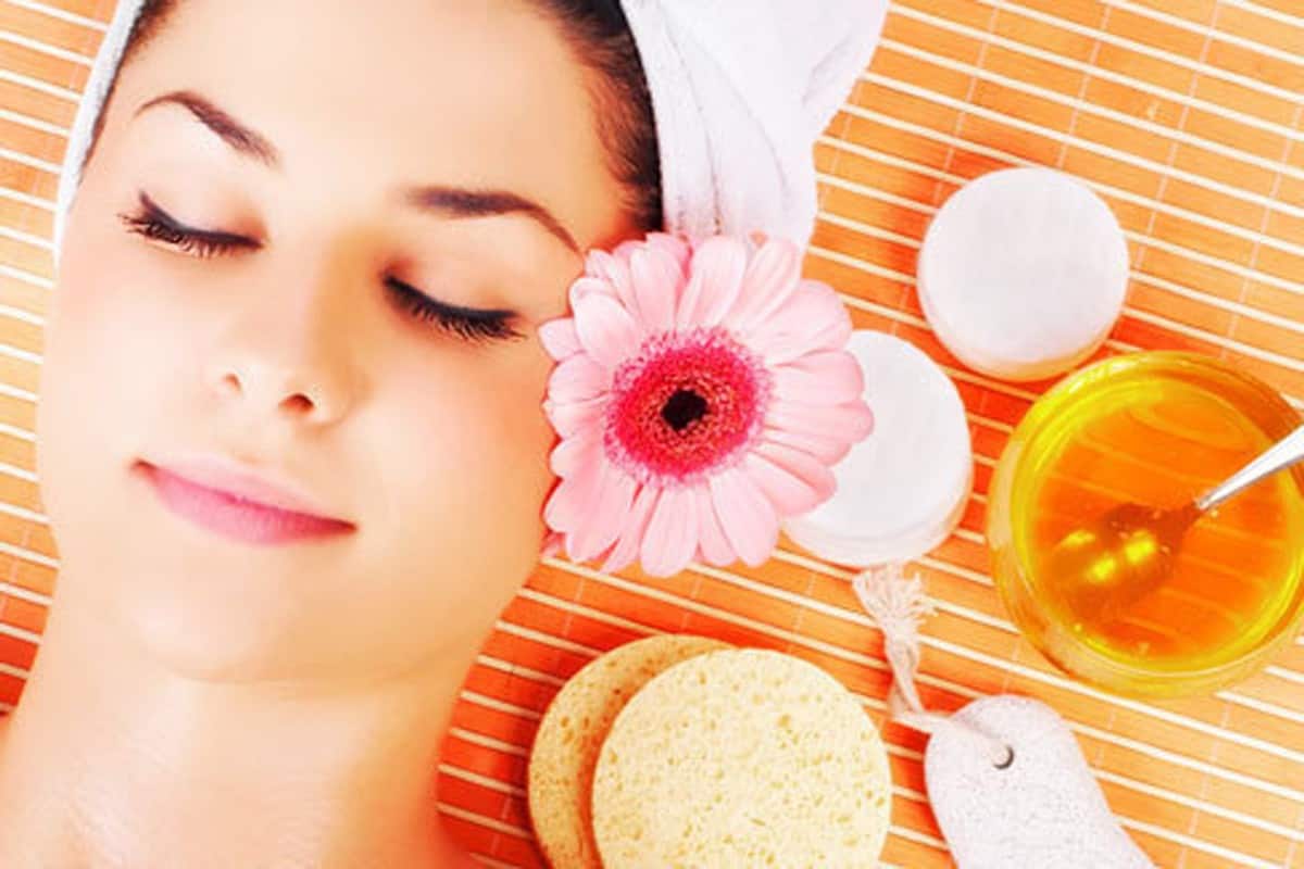 فوائد العسل للبشرة وكيفية استخدامه