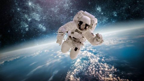 اذاعة مدرسية هل تعلم عن الفضاء