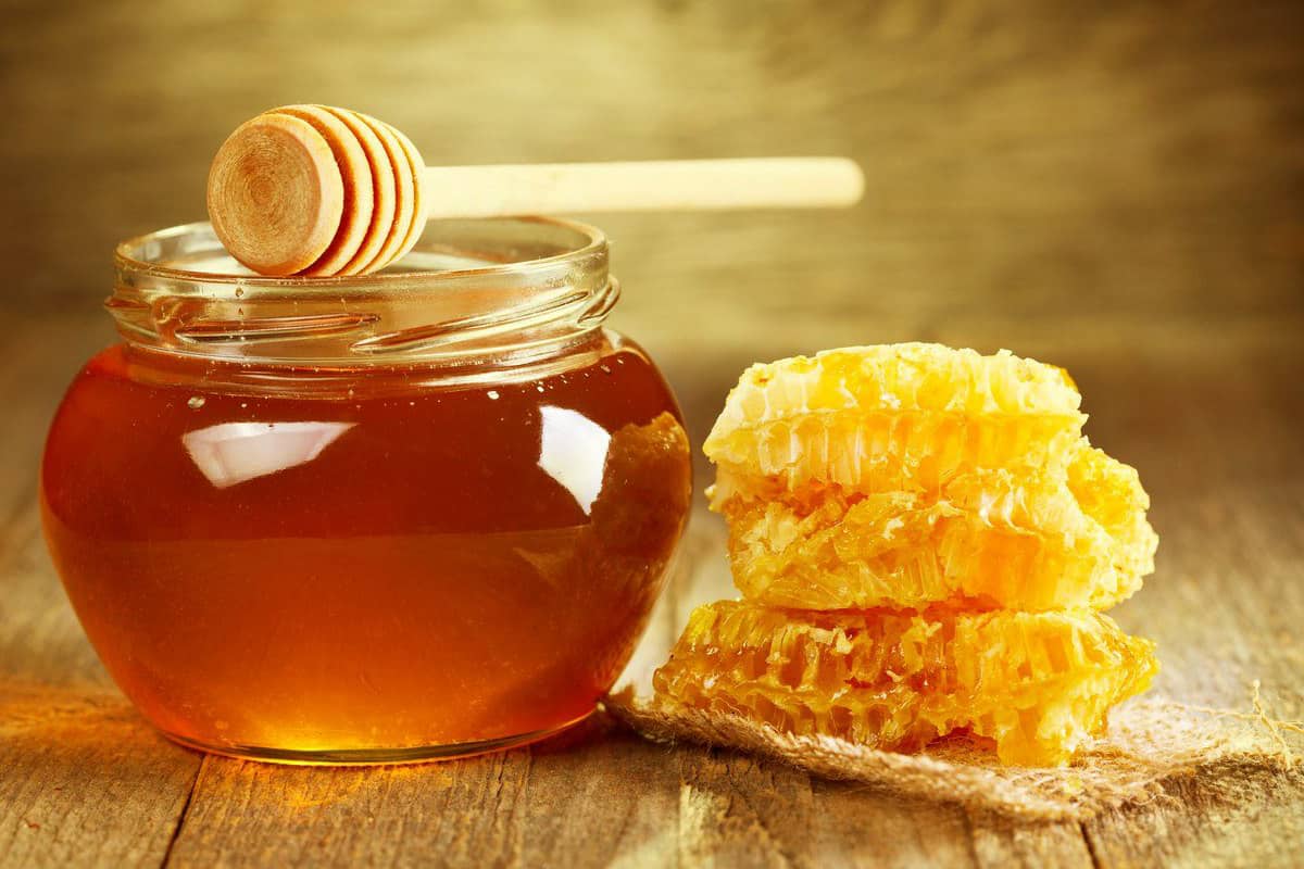 فوائد العسل على الريق للجسم
