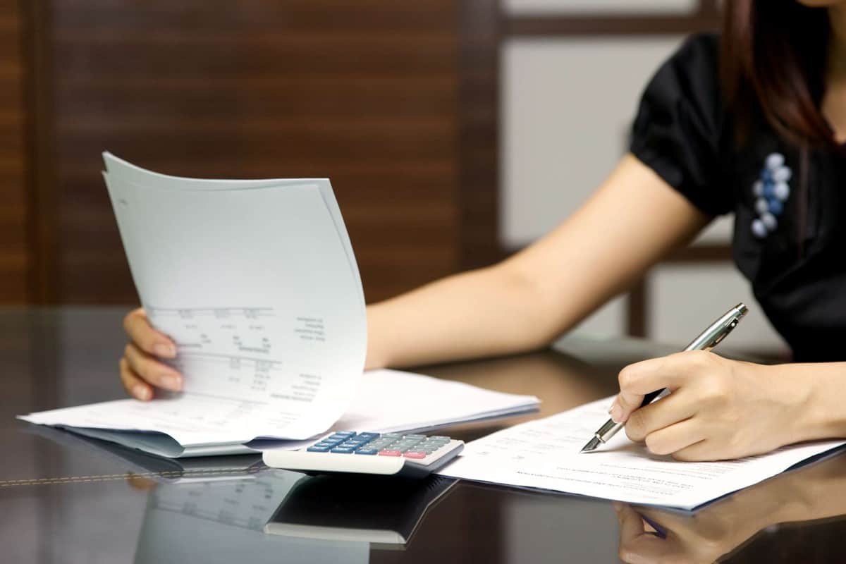 كيفية معرفة رسوم المرافقين