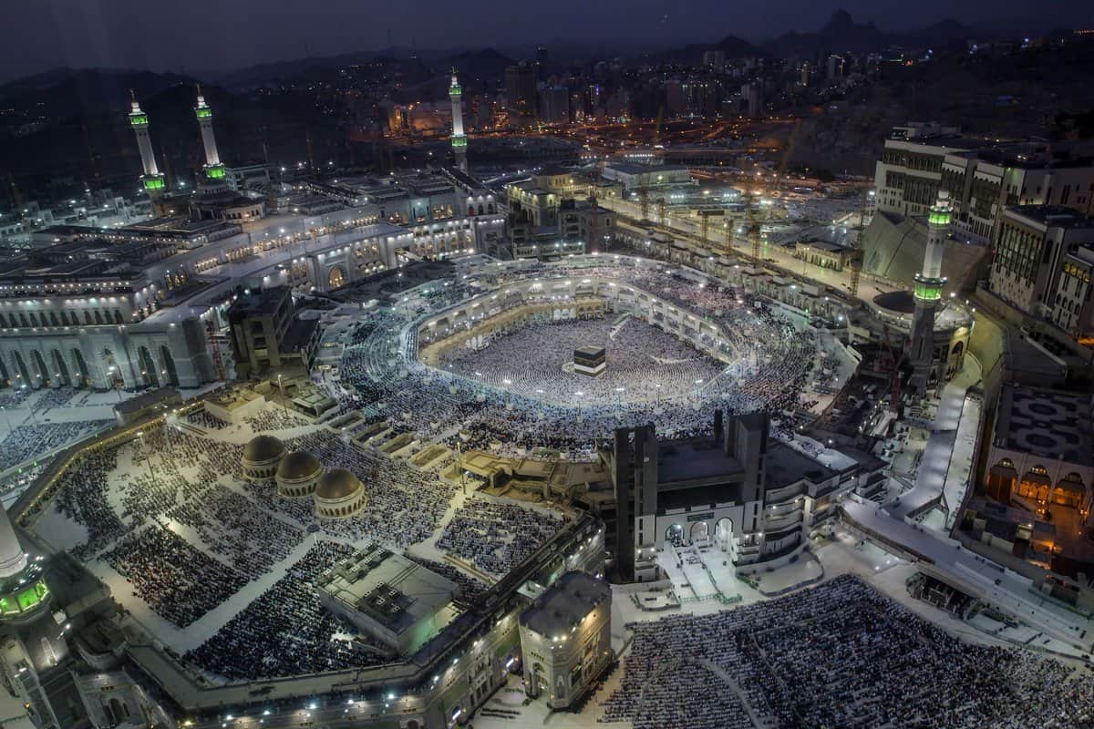 موضوع عن الحج والعمرة