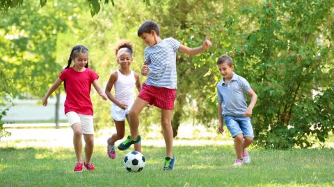 فوائد الرياضة للاطفال نفسيا واجتماعيا