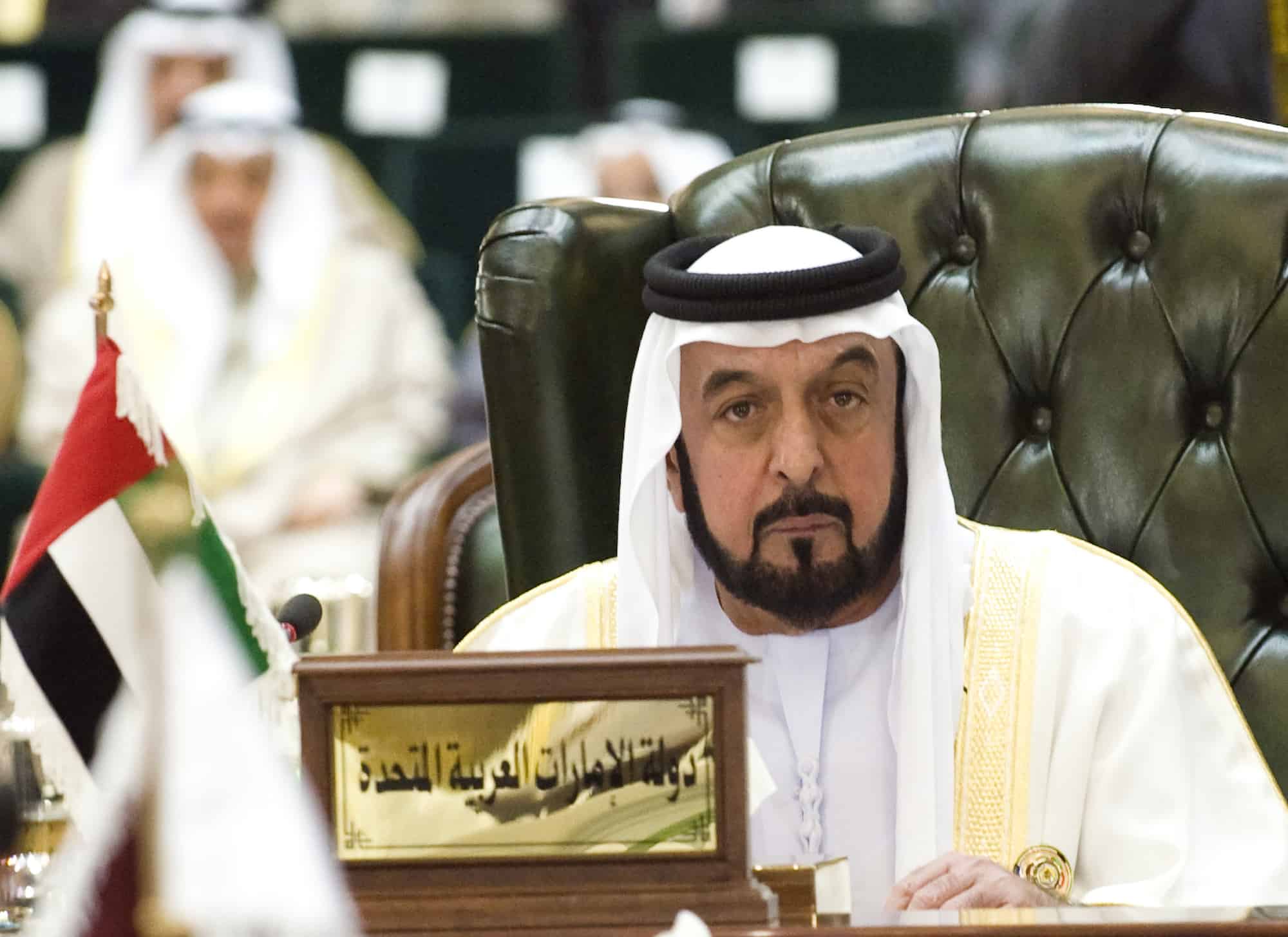 أين ولد الشيخ خليفة بن زايد