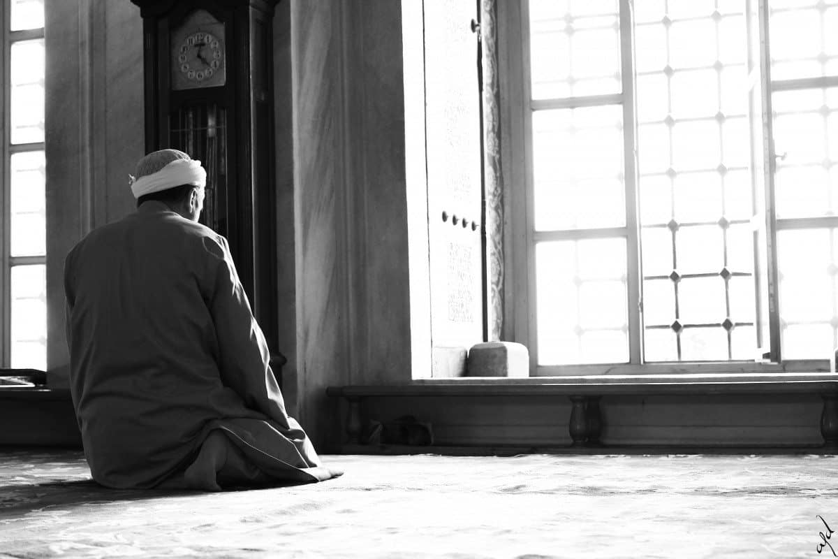 خطوات لعمل صلاة الإستخارة والأدعية الخاصة بها