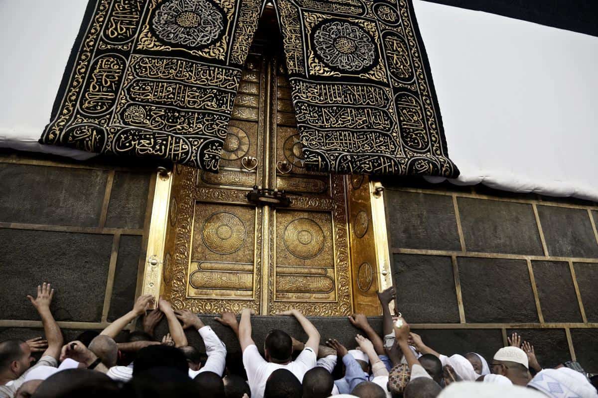 ما هي شعائر العمرة وشروطها