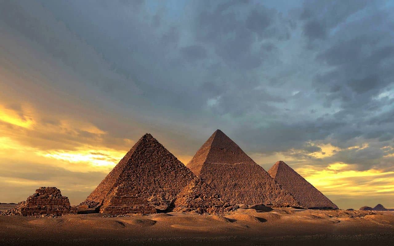 عجائب الدنيا السبع وأهميتها