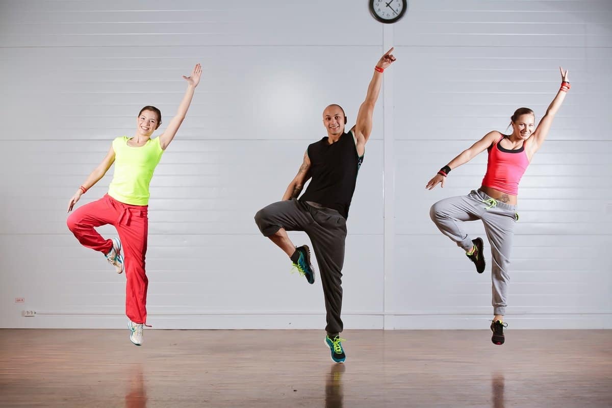 فوائد الزومبا لشد الجسم