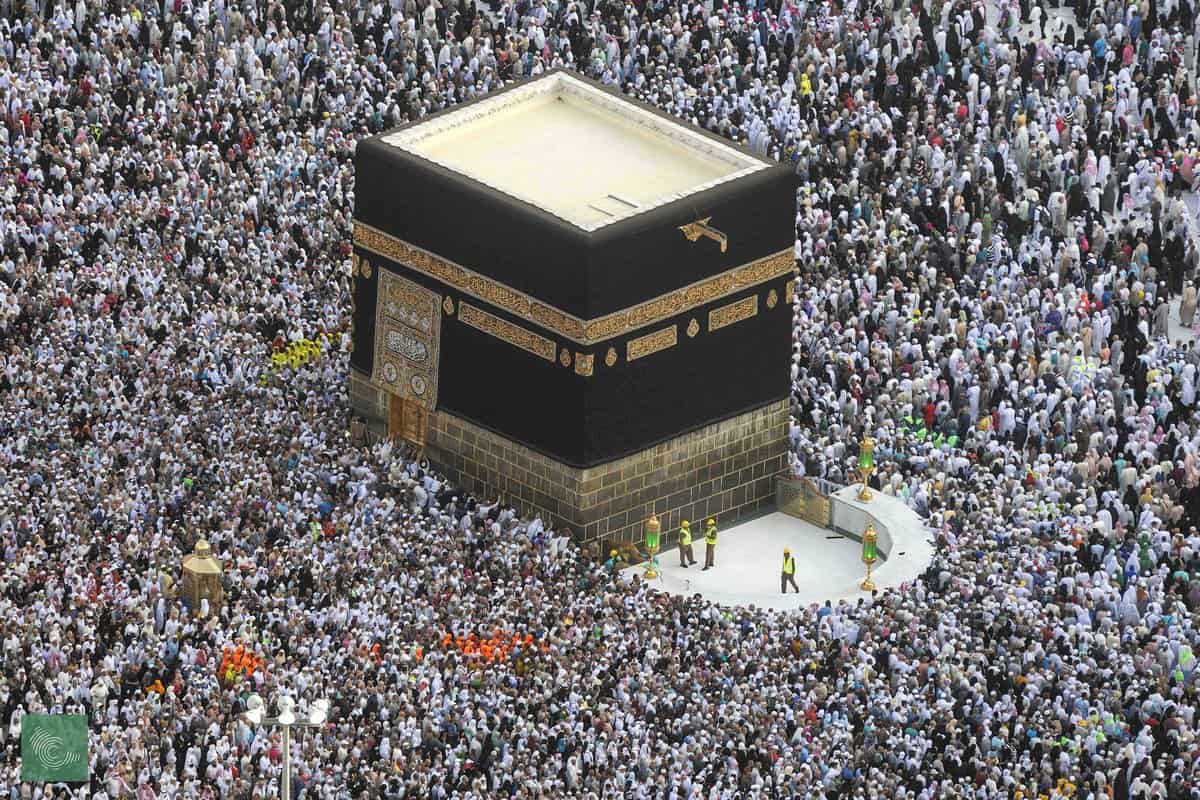 ما هي مناسك العمرة بالتفصيل