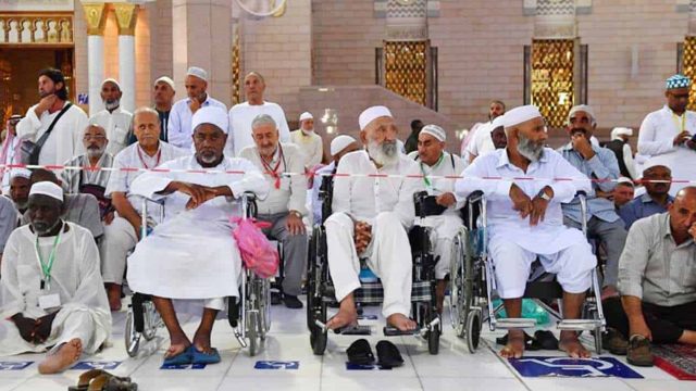 8 آلاف كرسي متحرك لخدمة زوار المسجد النبوي من المسنين والمعاقين