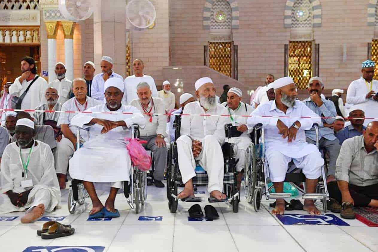 8 آلاف كرسي متحرك لخدمة زوار المسجد النبوي من المسنين والمعاقين