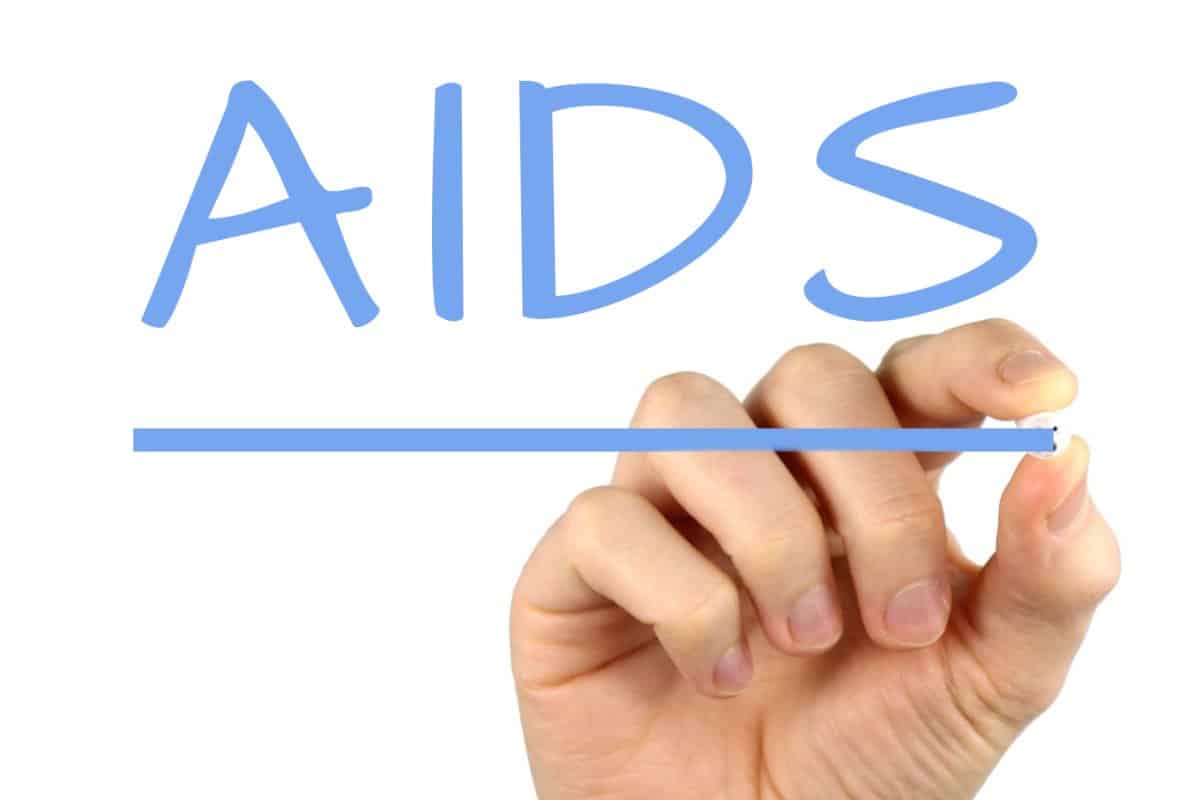 كيف ينتقل الايدز وطرق الوقاية منه