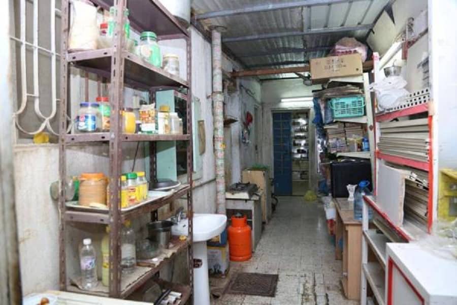 الإطاحة بمقيم ينتحل صفة طبيب بالمملكة