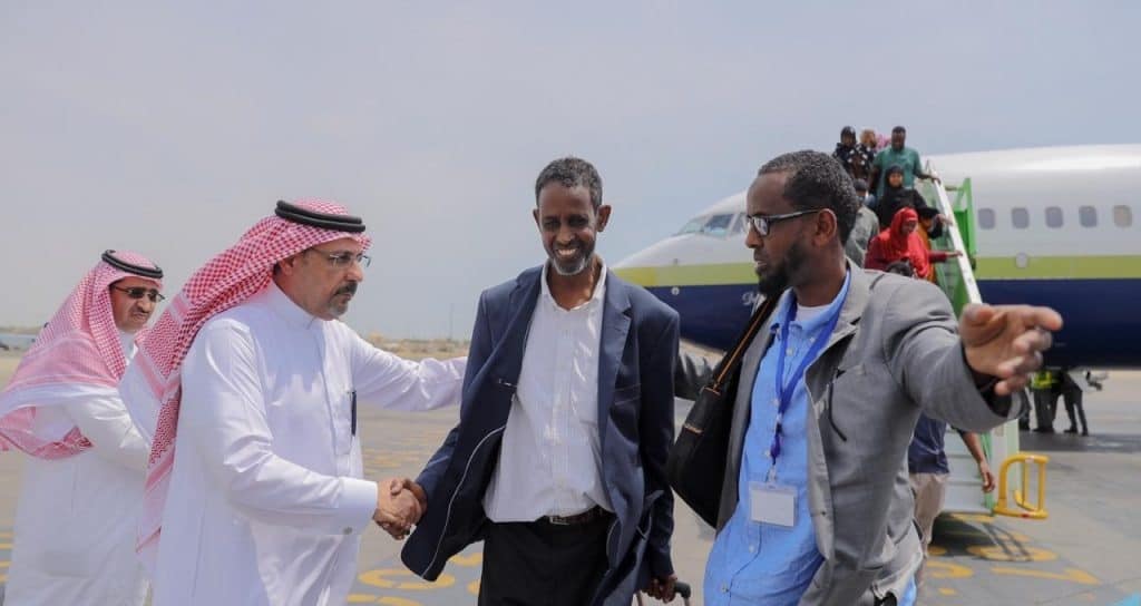 بعد انقطاع 22 عام.. وصول أول رحلة حج أمريكية للمملكة