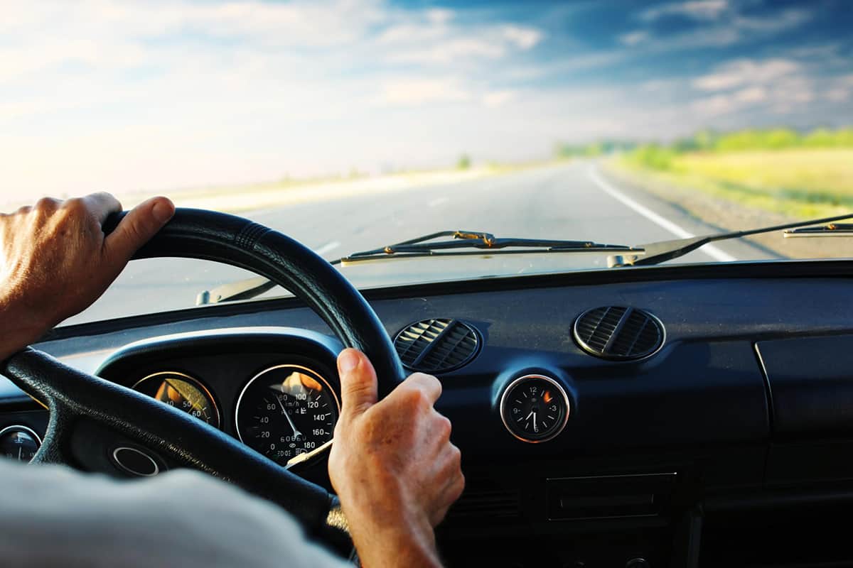 خطوات فتح ملف رخصة قيادة في الشارقة