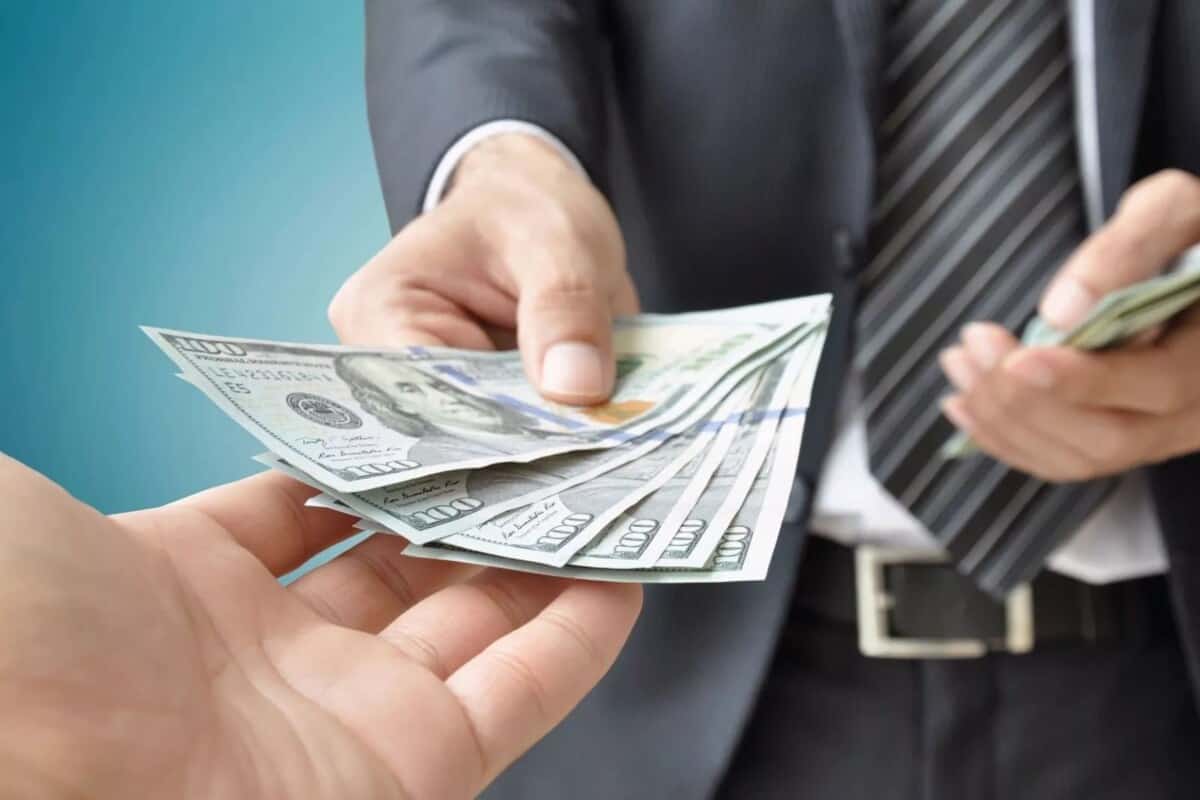 طريقة الحصول على قرض شخصي في دبي