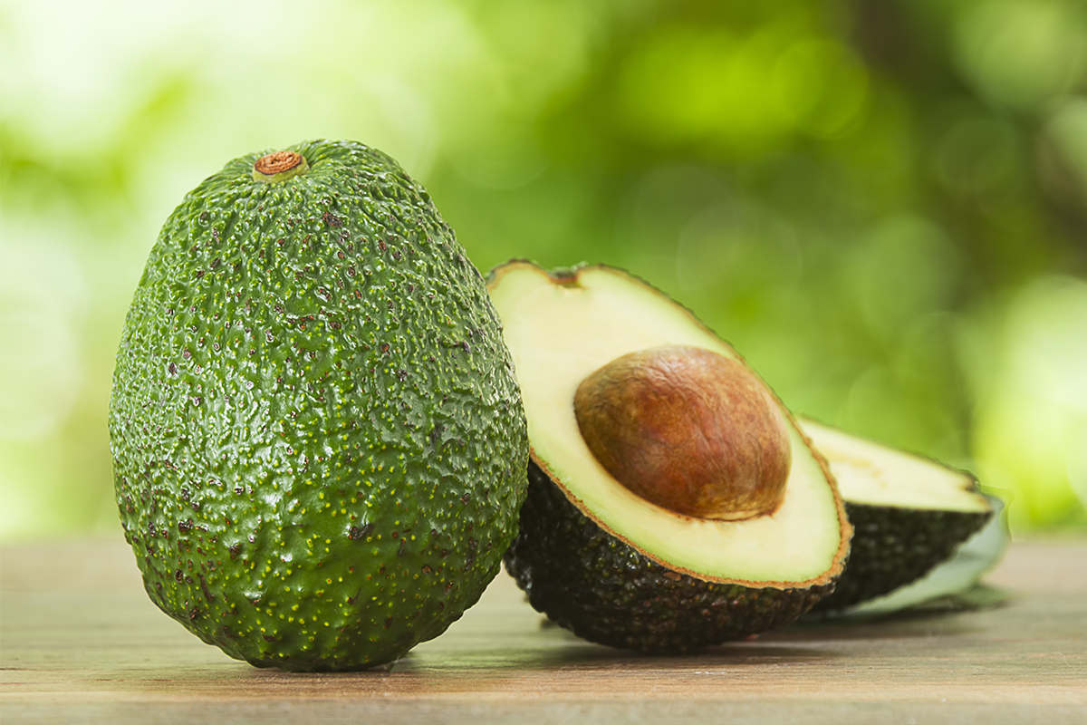 ما فائدة الأفوكادو للبشرة والشعر
