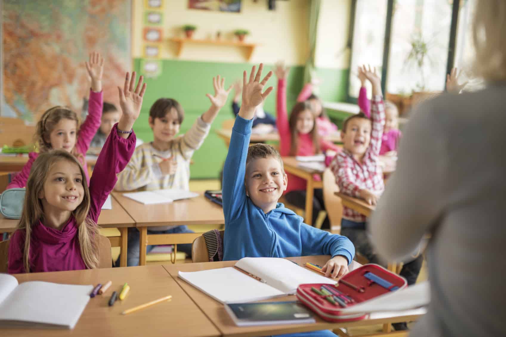 مدرسة الزهور في الشارقة أسعارها وطرق التواصل