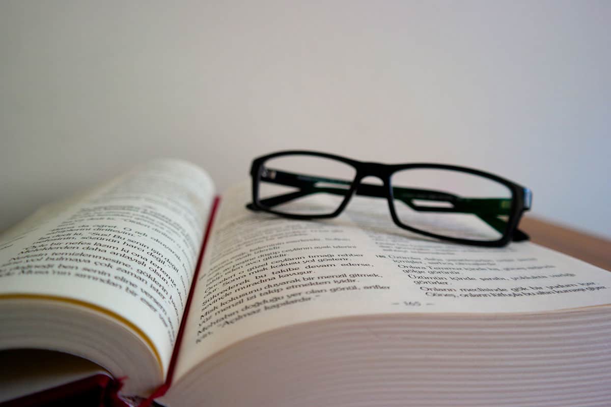 literature review معنى
