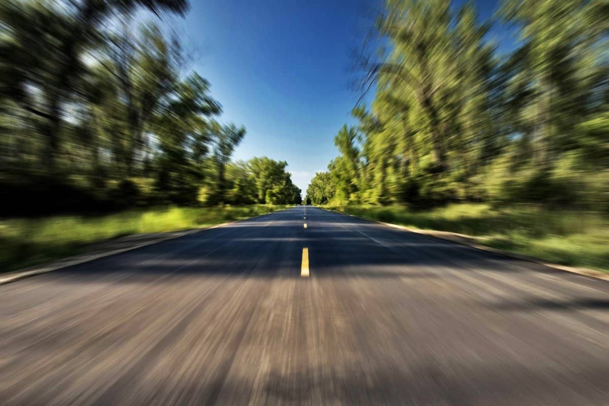 ما هي انواع حركة المتسارعة