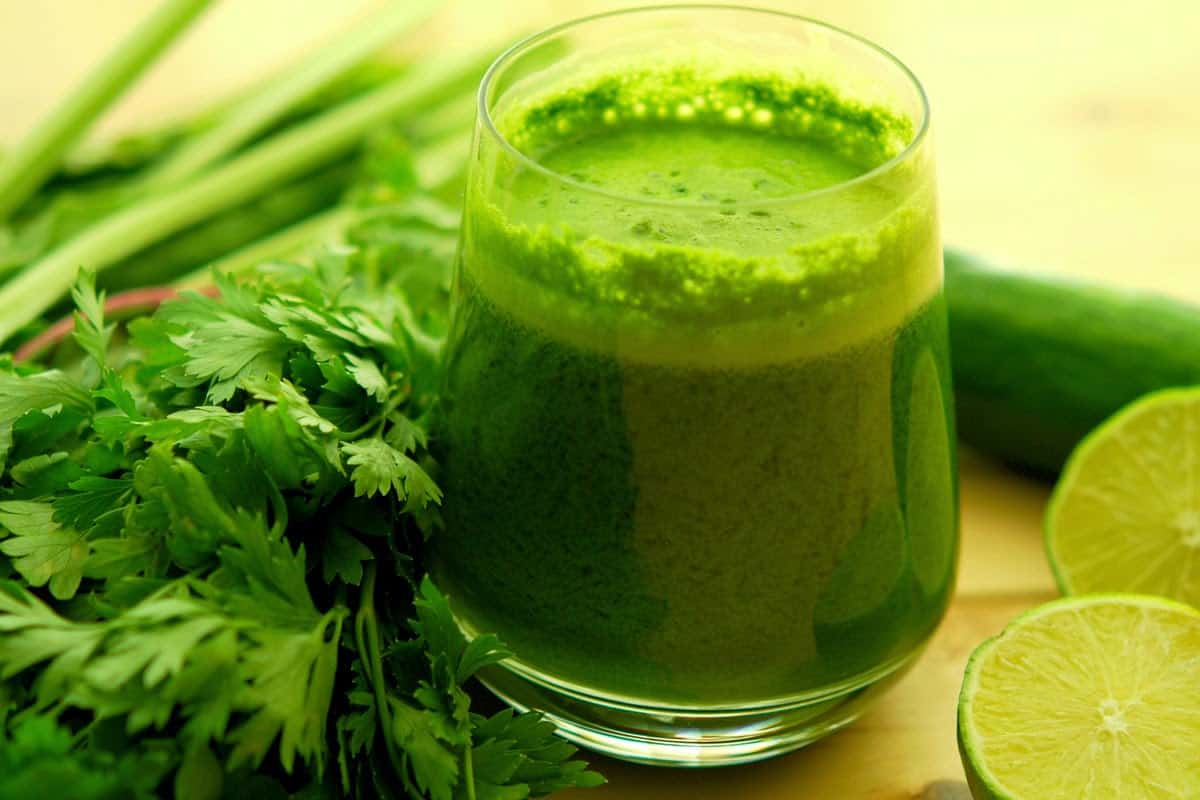 فوائد شرب البقدونس للصحة العامة