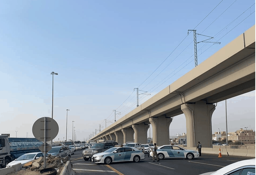 مرور جدة يدعو لاستخدام طرق بديلة لطريق الحرمين