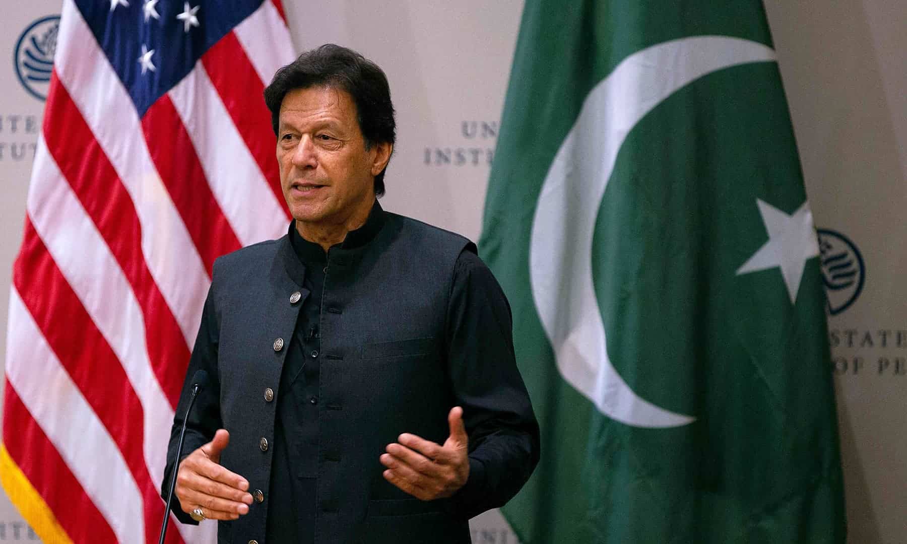 هبوط اضطراري لطائرة رئيس وزراء باكستان والسبب عطل فني