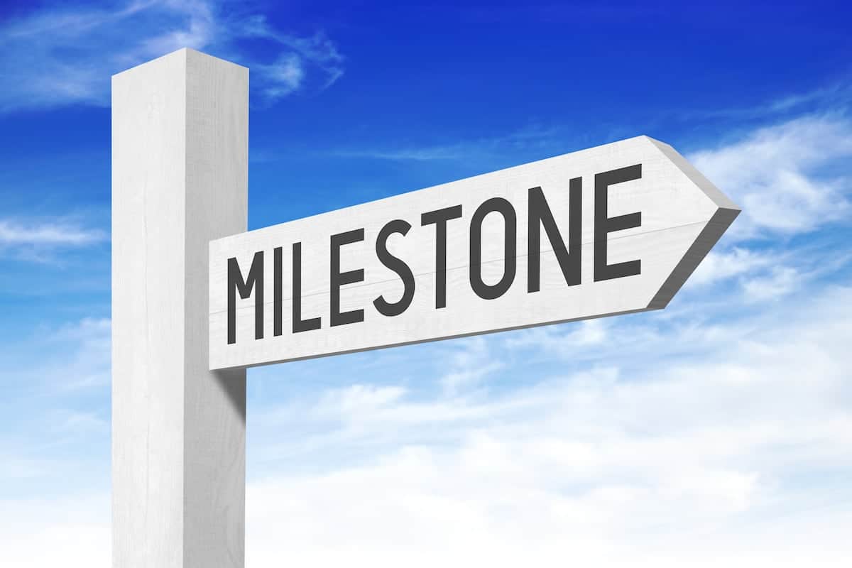 milestone معنى‎