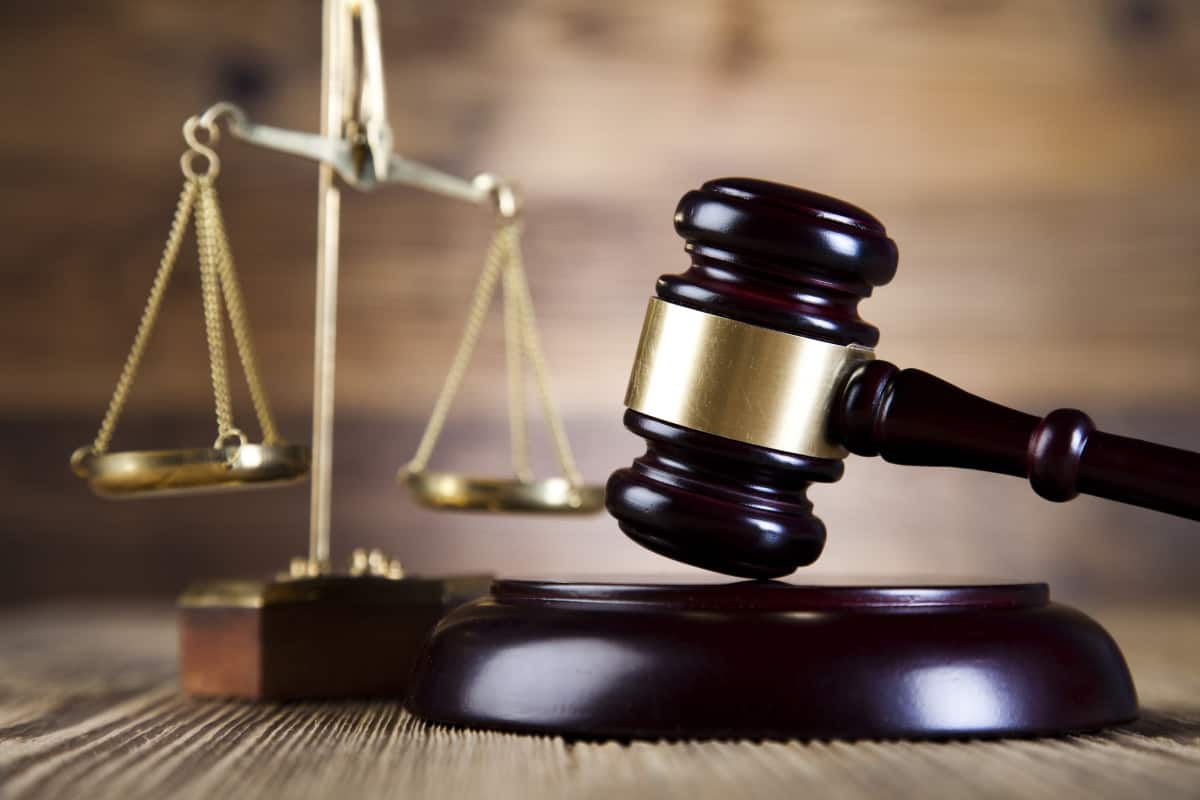 أم تطالب المحكمة بحبس ابنها لتعديه عليها لفظياً