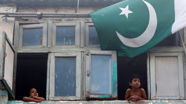 إصابة أكثر من 900 طفل بالإيدز في باكستان