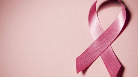 اذاعة عن سرطان الثدي