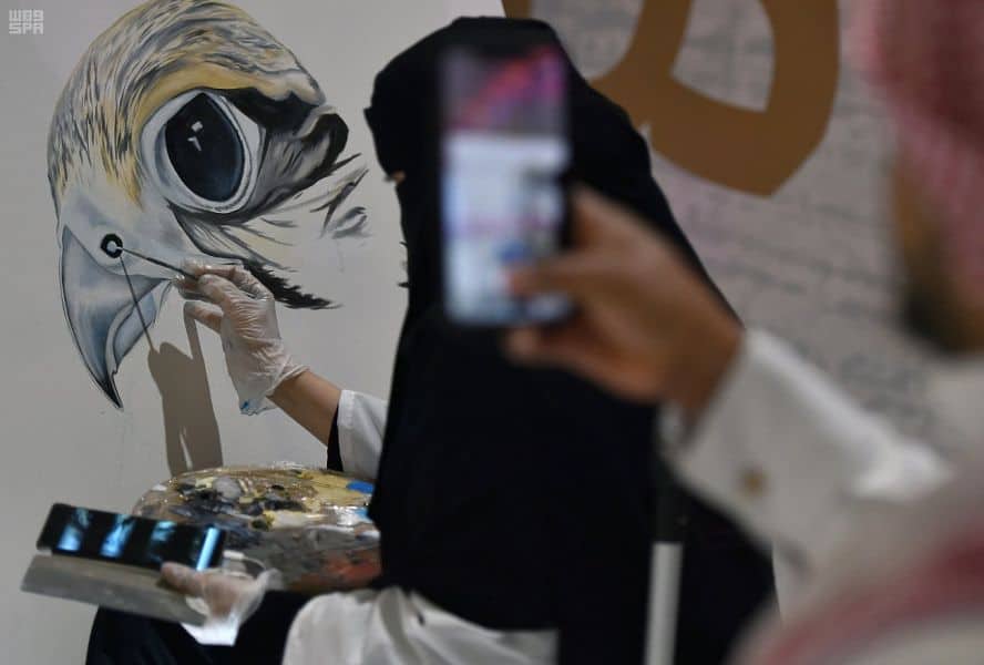 بالفيديو والصور..إقبال كثيف على معرض الصقور والصيد بموسم الرياض وتنظيمه رحلات إلى السودان بالفيديو والصور..إقبال كثيف على معرض الصقور والصيد بموسم الرياض وتنظيمه رحلات إلى السودان