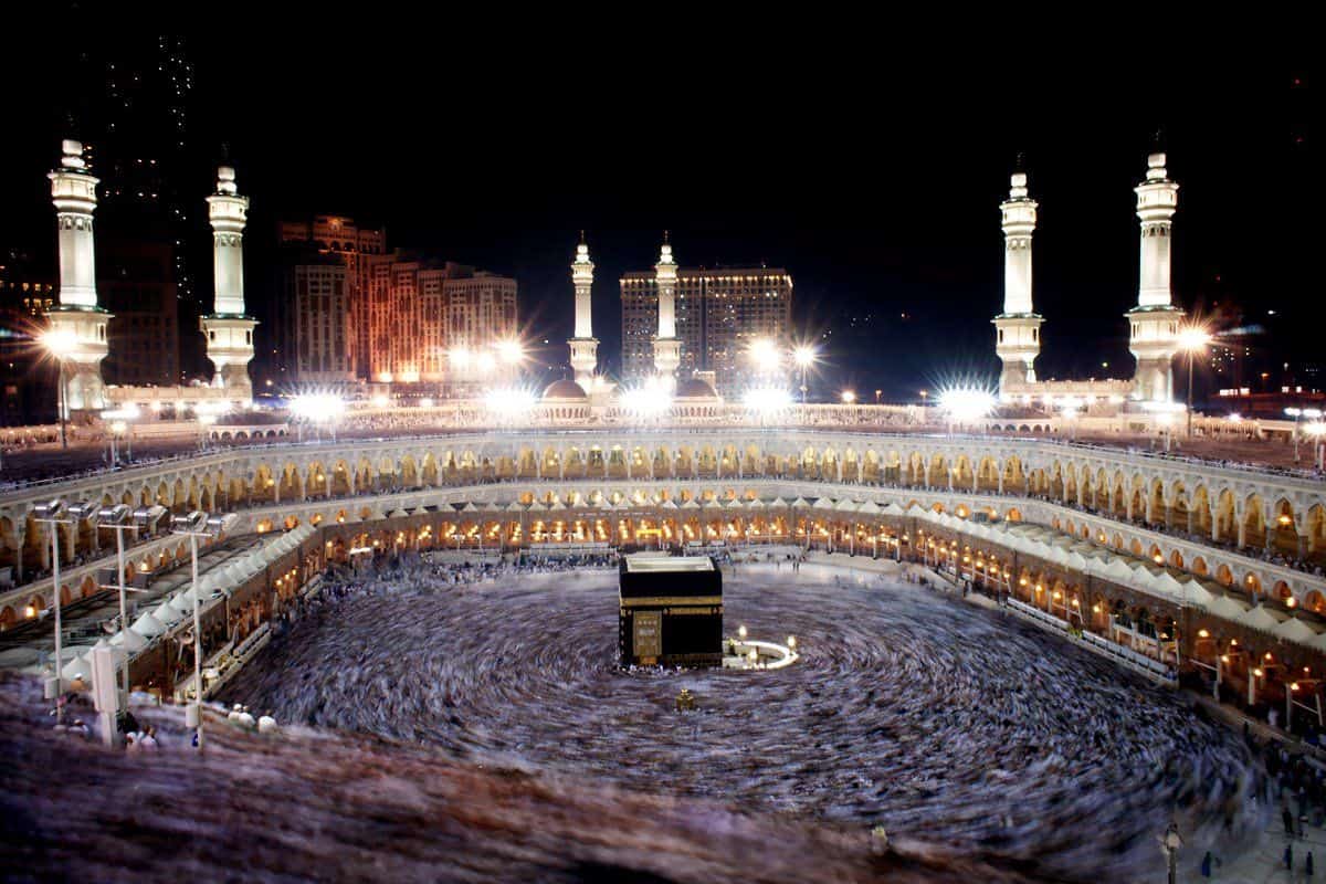 القبض على متسول في الحرم المكي بحوزته 31 ألف ريال