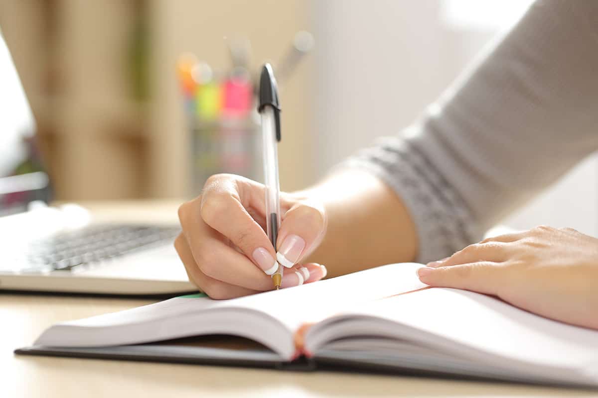بحث عن اعراف الكتابة وأقسامها