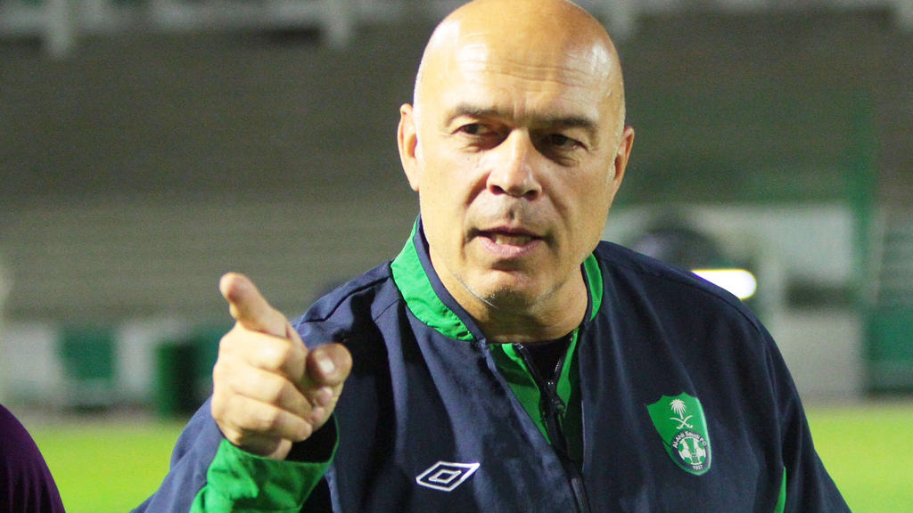 فشل مفاوضات الأهلي السعودي مع السويسري جروس