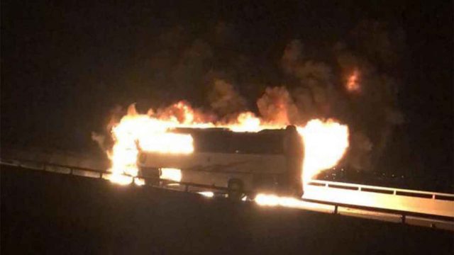 مصرع 35 معتمرًا في احتراق حافلة على طريق الهجرة بالمدينة المنورة