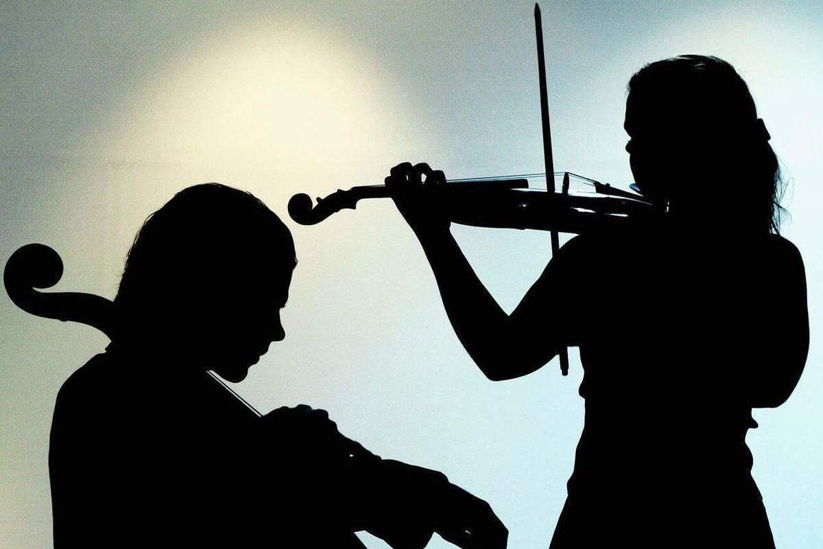 أشهر أماكن تعليم الموسيقى في دبي