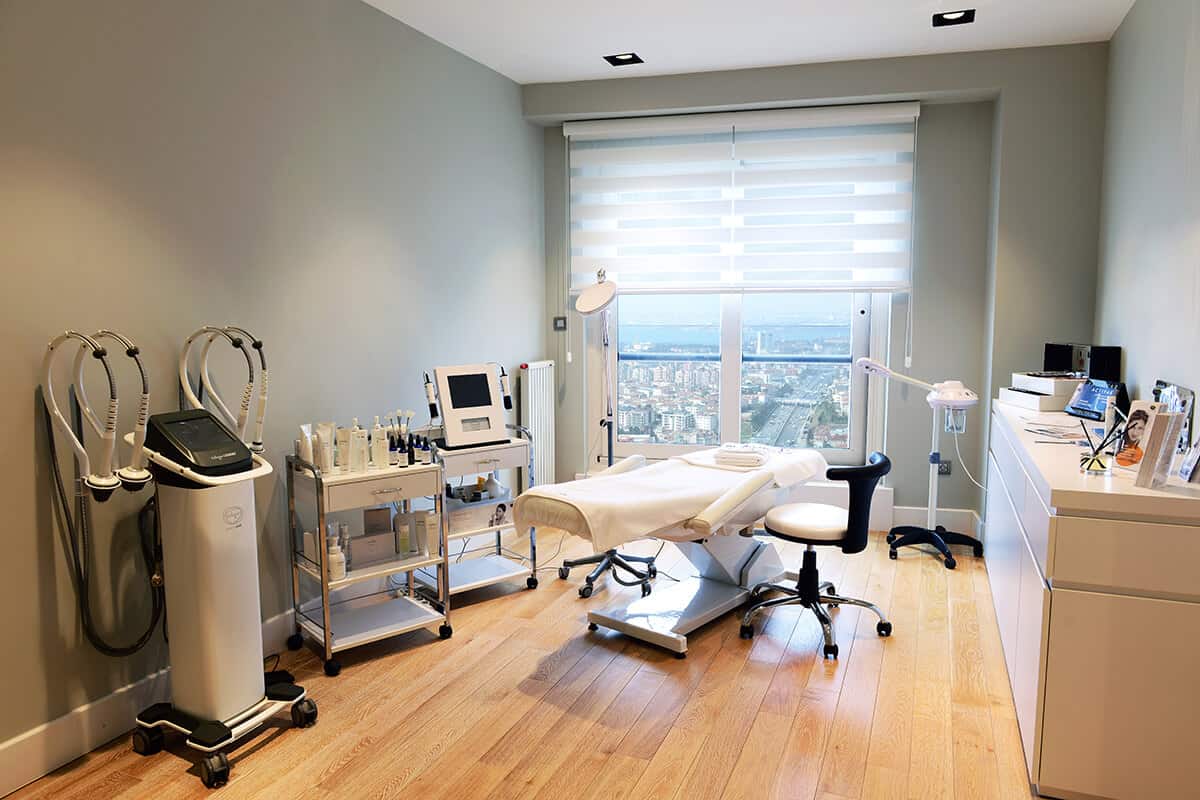 خدمات عيادة إيليت للتجميل