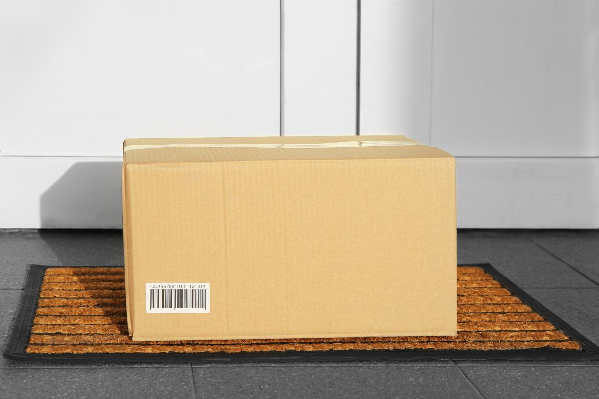 كيفية إرسال طرد في دبي مع مجموعة بريد الإمارات