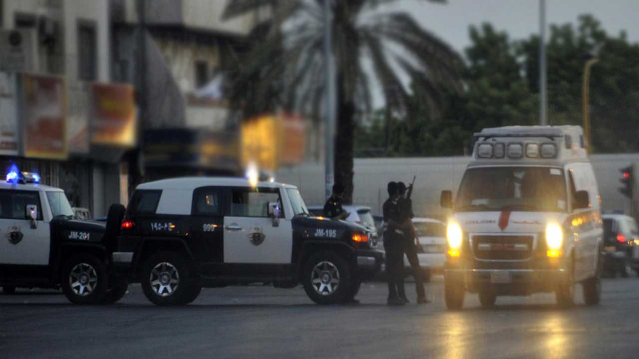 شرطة مكة تطيح بـ9 باكستانيين متهمين في قضايا احتيال