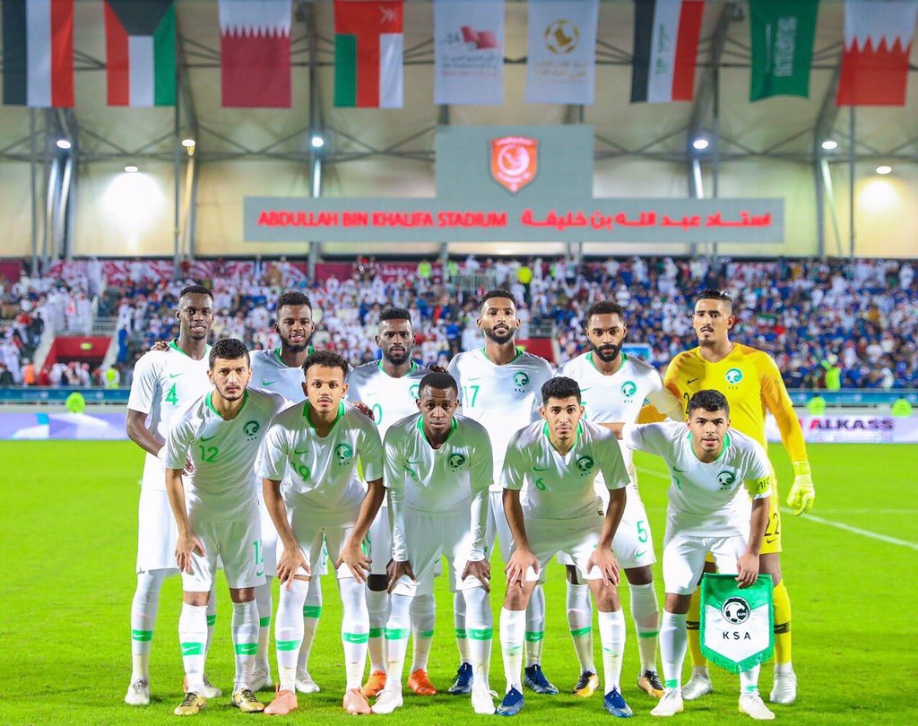 جدل رياضي في هاشتاق منتخب الهلال على تويتر السعودية
