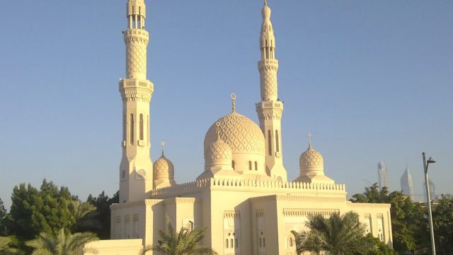 معلومات عن مسجد جميرا دبي