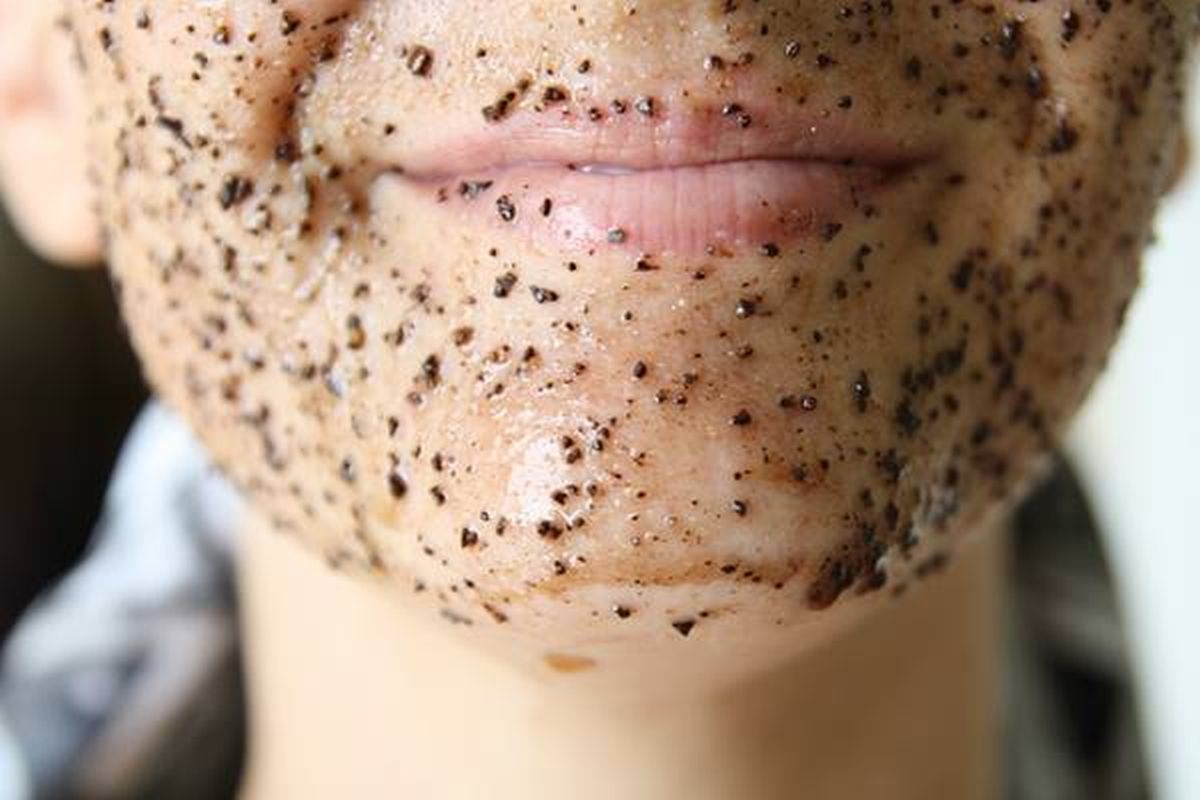 طرق ازالة البقع السوداء من الوجه