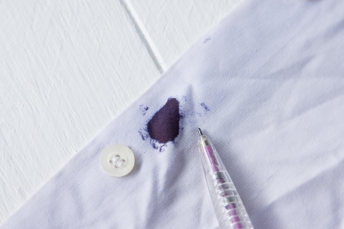 أفضل طرق ازاله الحبر من الثوب مجرب