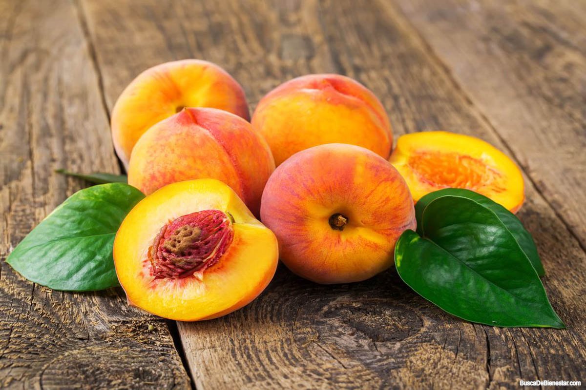 ما هي السعرات الحرارية في الخوخ