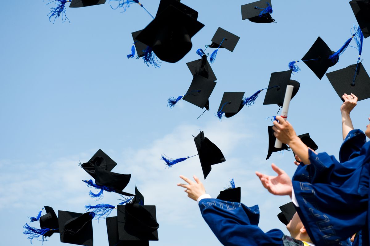 أجمل كلمات و عبارات تخرج من الجامعة 2021