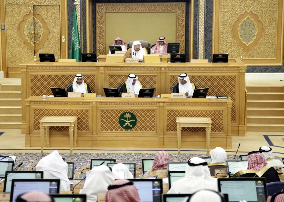 مجلس الشورى السعودي يلزم توطين 75% من السعوديين في وظائف القطاع الخاص