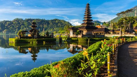 قائمة أجمل الاماكن السياحية في اندونيسيا