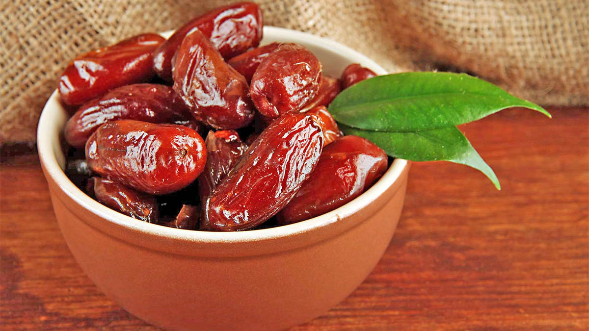 فوائد التمر وزيت السمسم للحامل